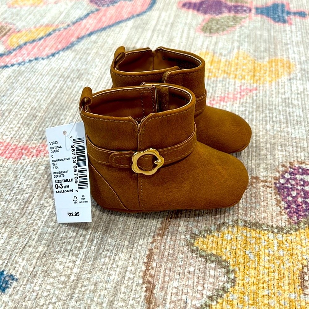NWT The Children’s Place baby boots
